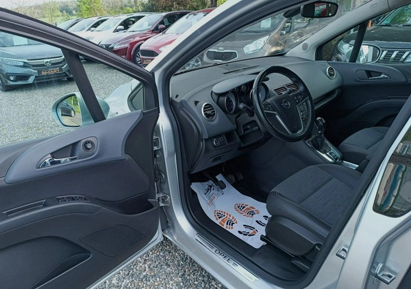 Opel Meriva cena 29900 przebieg: 117300, rok produkcji 2011 z Pasłęk małe 352